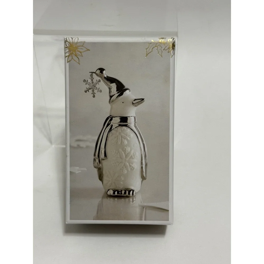 PIER 1 FIGURE or ORNAMENT ~ PENGUIN ~ SILVER & WHITE ~ CERAMIC *EUC